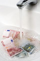 Viele Hausbesitzer können für ihren Wasseranschluss Geld aus vergangenen Jahren zurückverlangen.